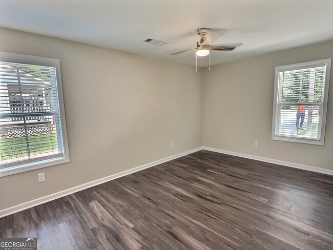 Building Photo - 24 Mill Stream Ct
