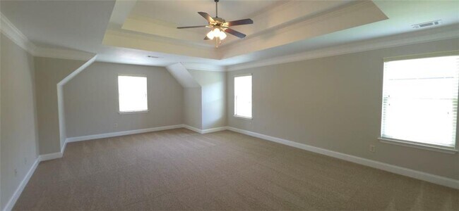 Building Photo - 936 Tama Hill Ct