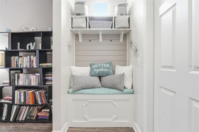 Building Photo - 119 Elissar Dr