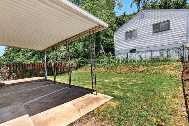 Building Photo - 5544 Sapphire Ave