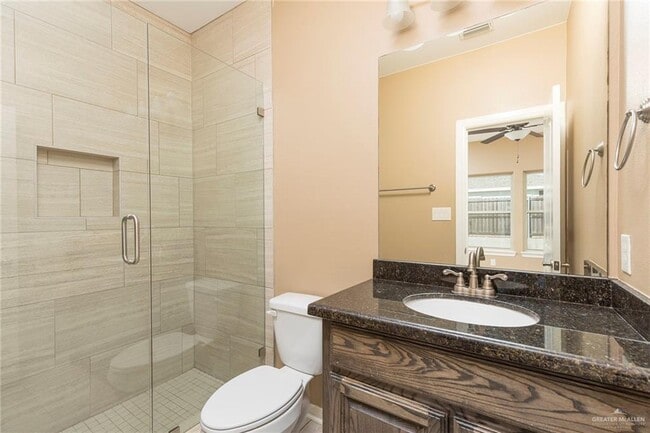 Building Photo - 15 E Candor Dr