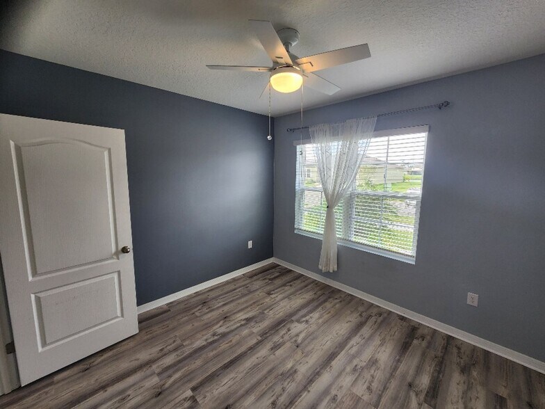 Building Photo - 915 Noble Run