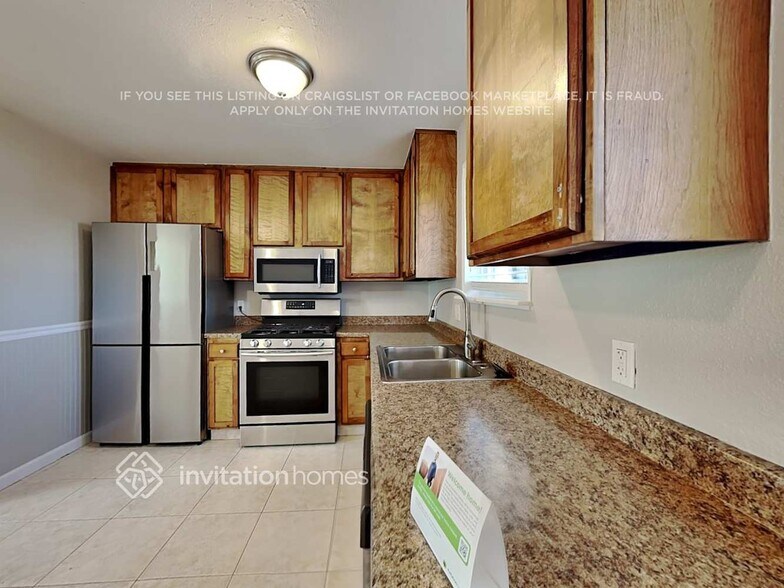 Building Photo - 11528 Larson Ln