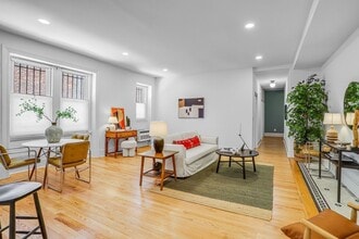 Building Photo - Mt. Pleasant Condo | 2 Bed | 2 Bath | 1,250 Sf