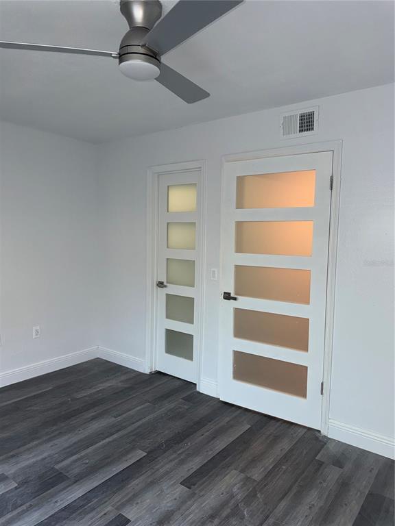 Building Photo - 9481 Highland Oak Dr