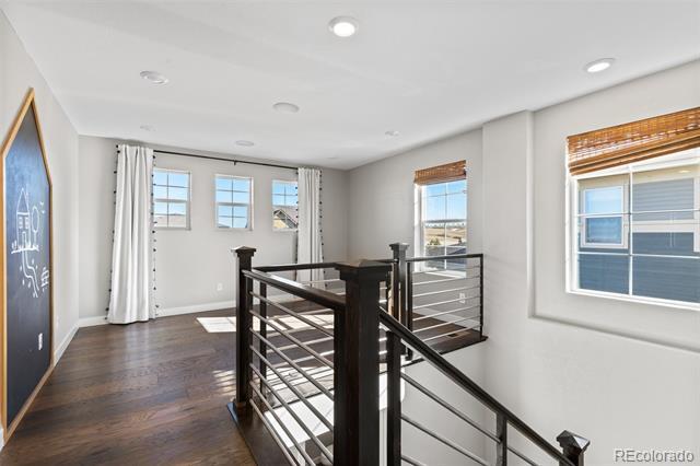 Building Photo - 1694 Stable View Dr