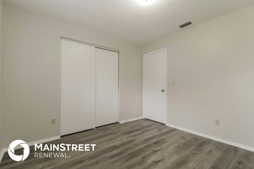 Building Photo - 2395 Florida Ave