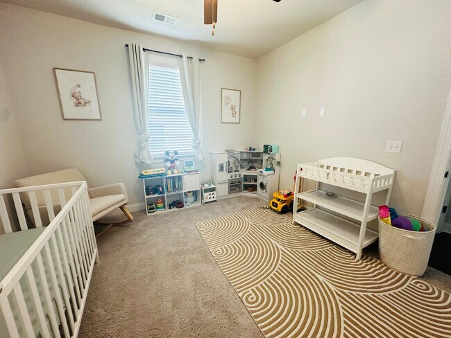 Building Photo - 603 Skye Ct