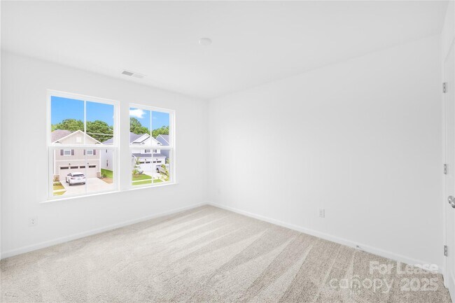Building Photo - 14032 Penbury Ln