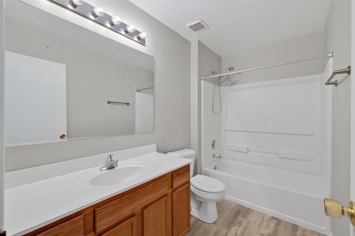 Building Photo - 222 Bertram Dr