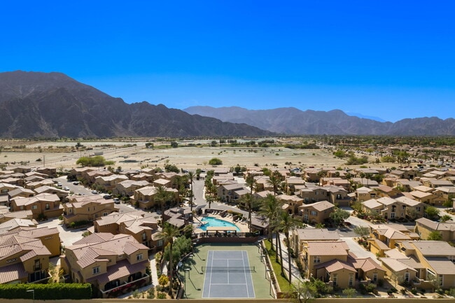 Building Photo - 52230 Desert Spoon Ct