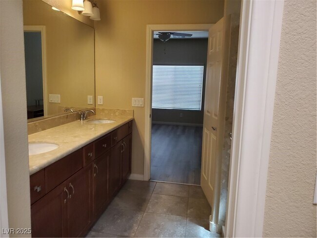 Building Photo - 10138 S Arbor Brook Ct