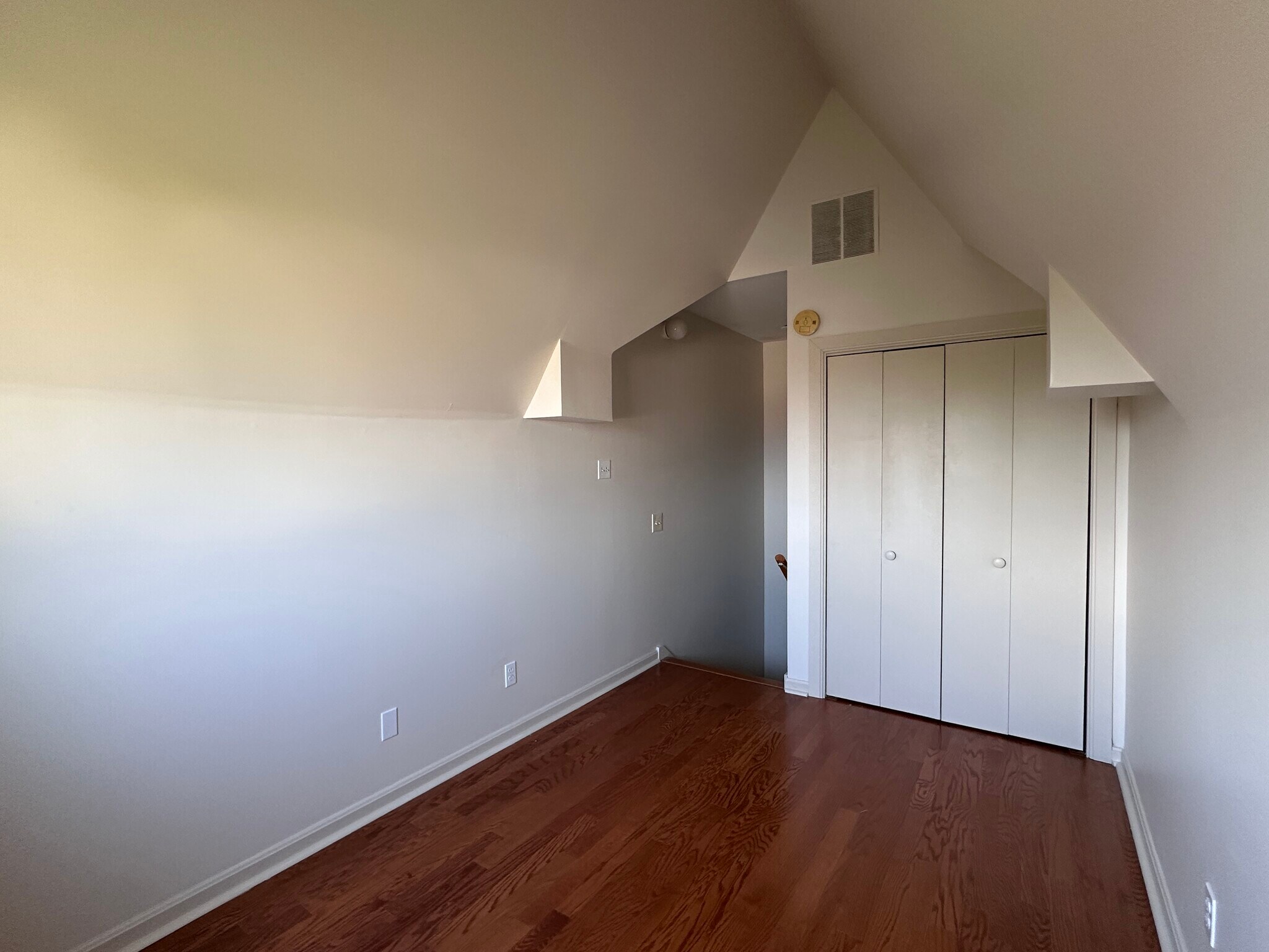 Building Photo - 1621 S 11th St