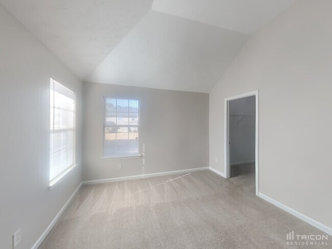 Building Photo - 3755 Renfroe Ave