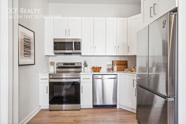 Building Photo - Modern Grays Ferry Apartment