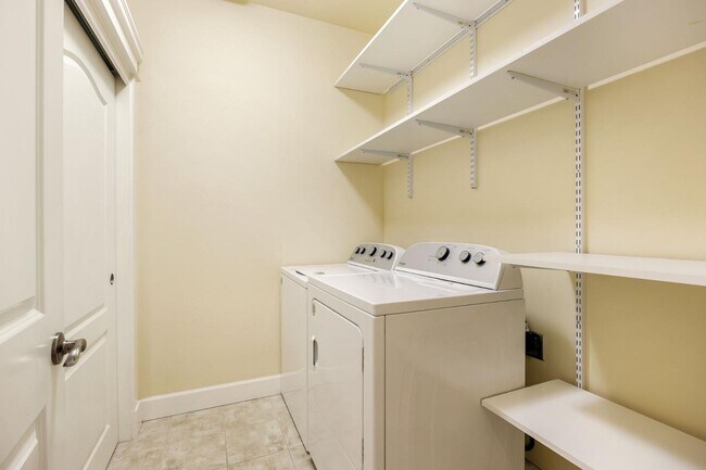 Building Photo - 1512-1514 Hartell Street - 1514 Hartell