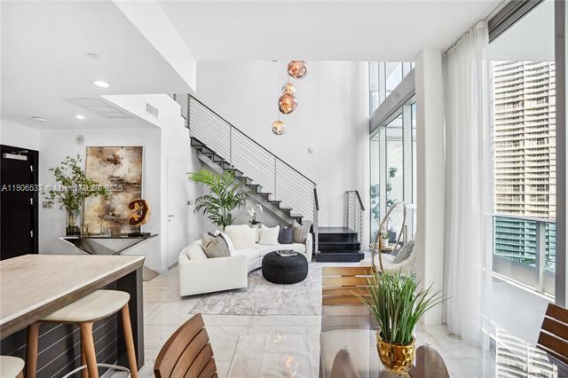 Building Photo - 200 Biscayne Blvd Way