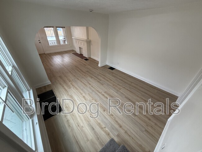 Building Photo - 1295-1297-1297 Lockbourne Rd