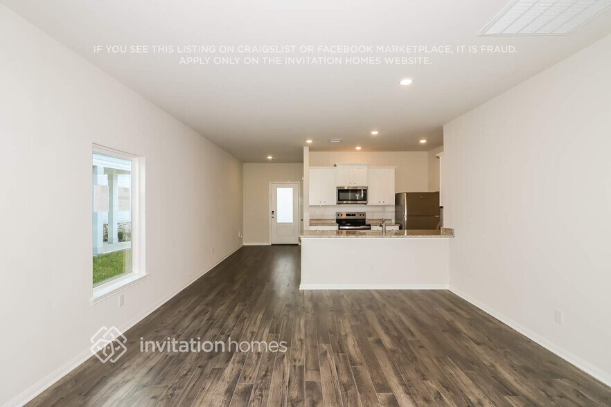 Building Photo - 8120 Sunberry Shadow Dr