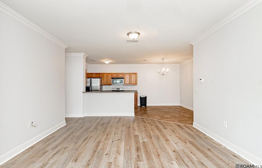 Building Photo - 1362 Brightside Dr