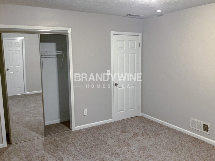 Building Photo - 5391 Hall Cir