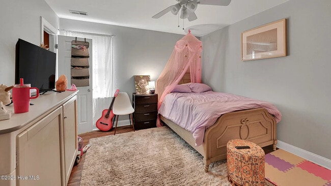 Building Photo - Lease to Own