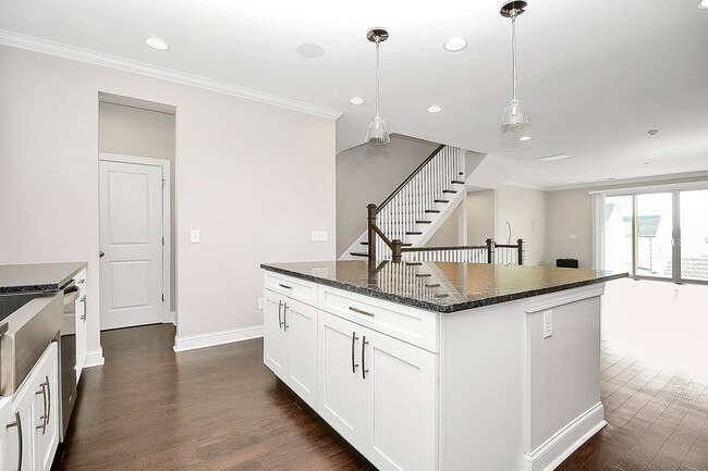 Building Photo - 2633 Statesville Ave