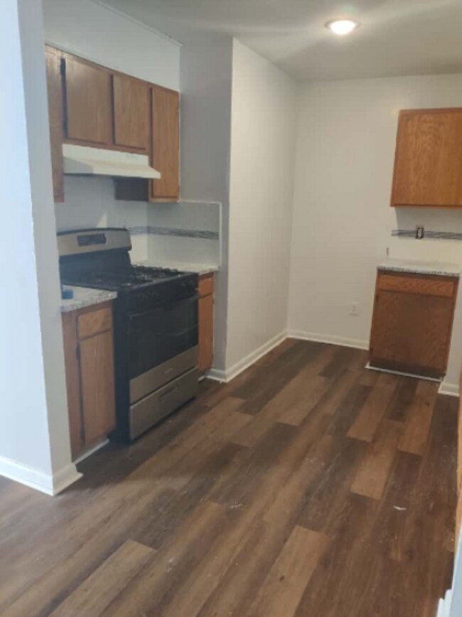 Building Photo - 891 N 41st St