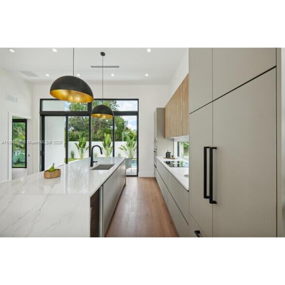 Building Photo - 510 NW 50th St