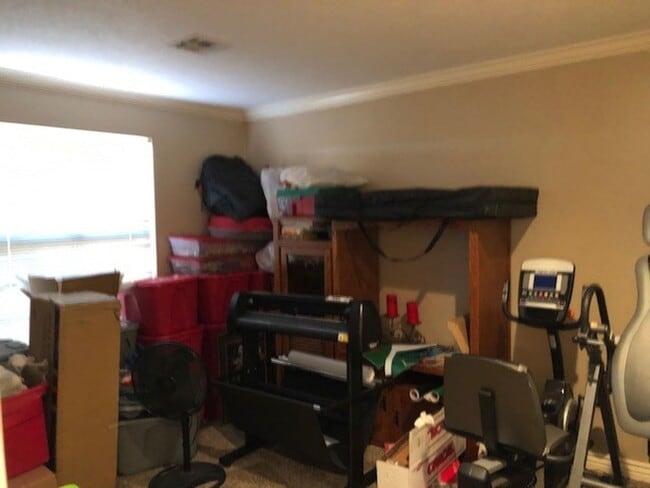 Building Photo - Awesome Shadowbrook Townhome in the Center of it all!