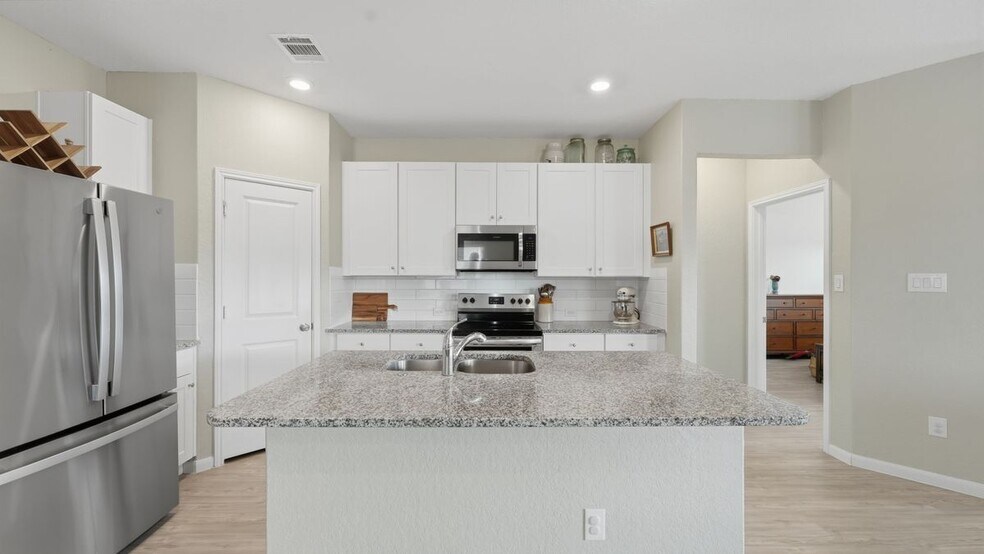 Building Photo - 2717 San Martin Ln