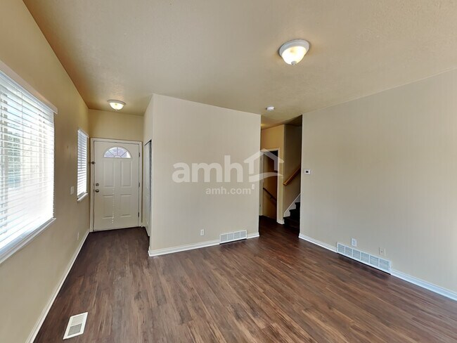Building Photo - 2204 N 1960 W