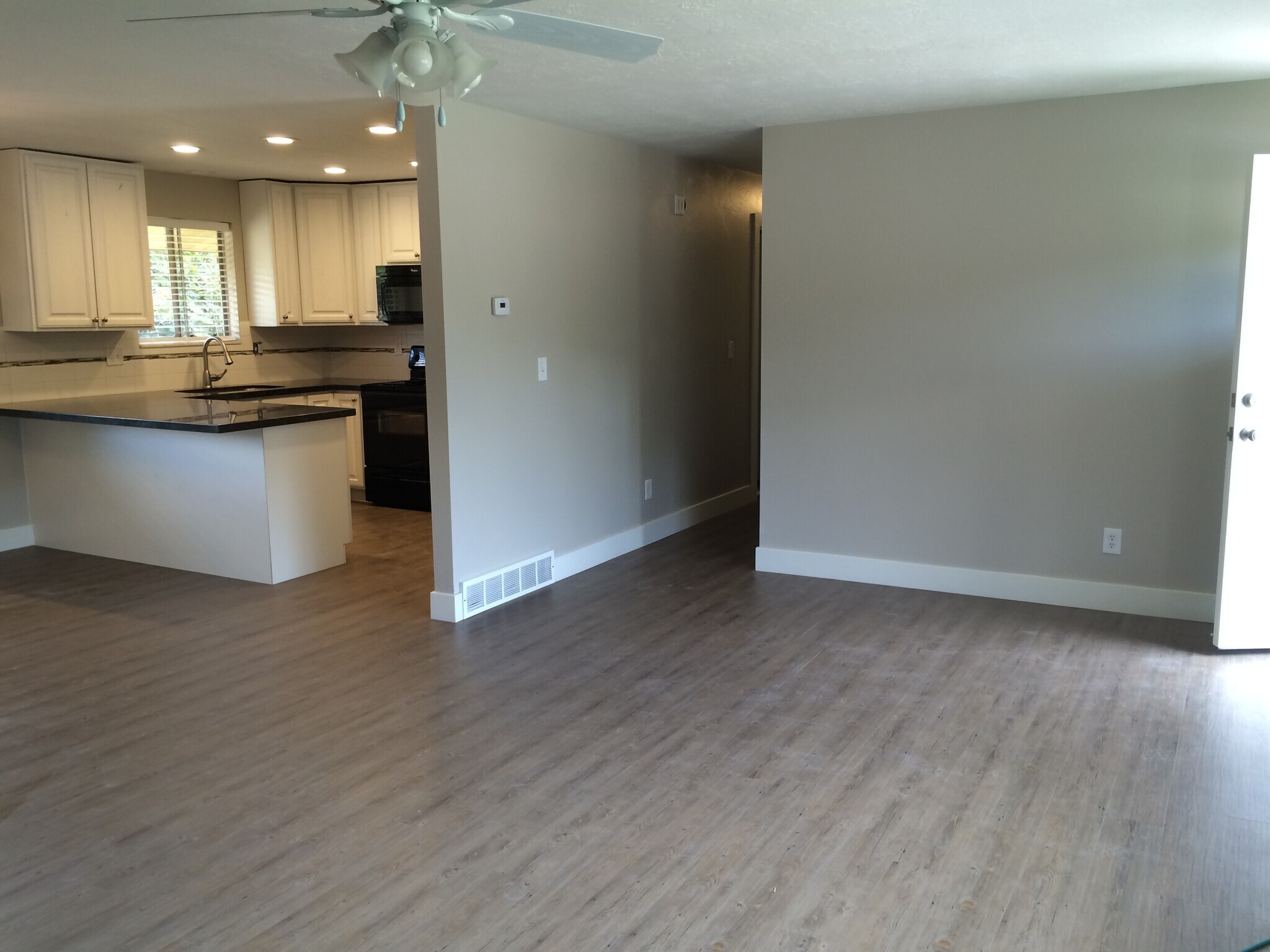 Building Photo - 245 W 500 N