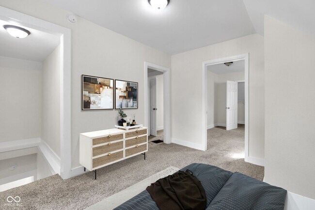 Building Photo - 3160 Graceland Ave