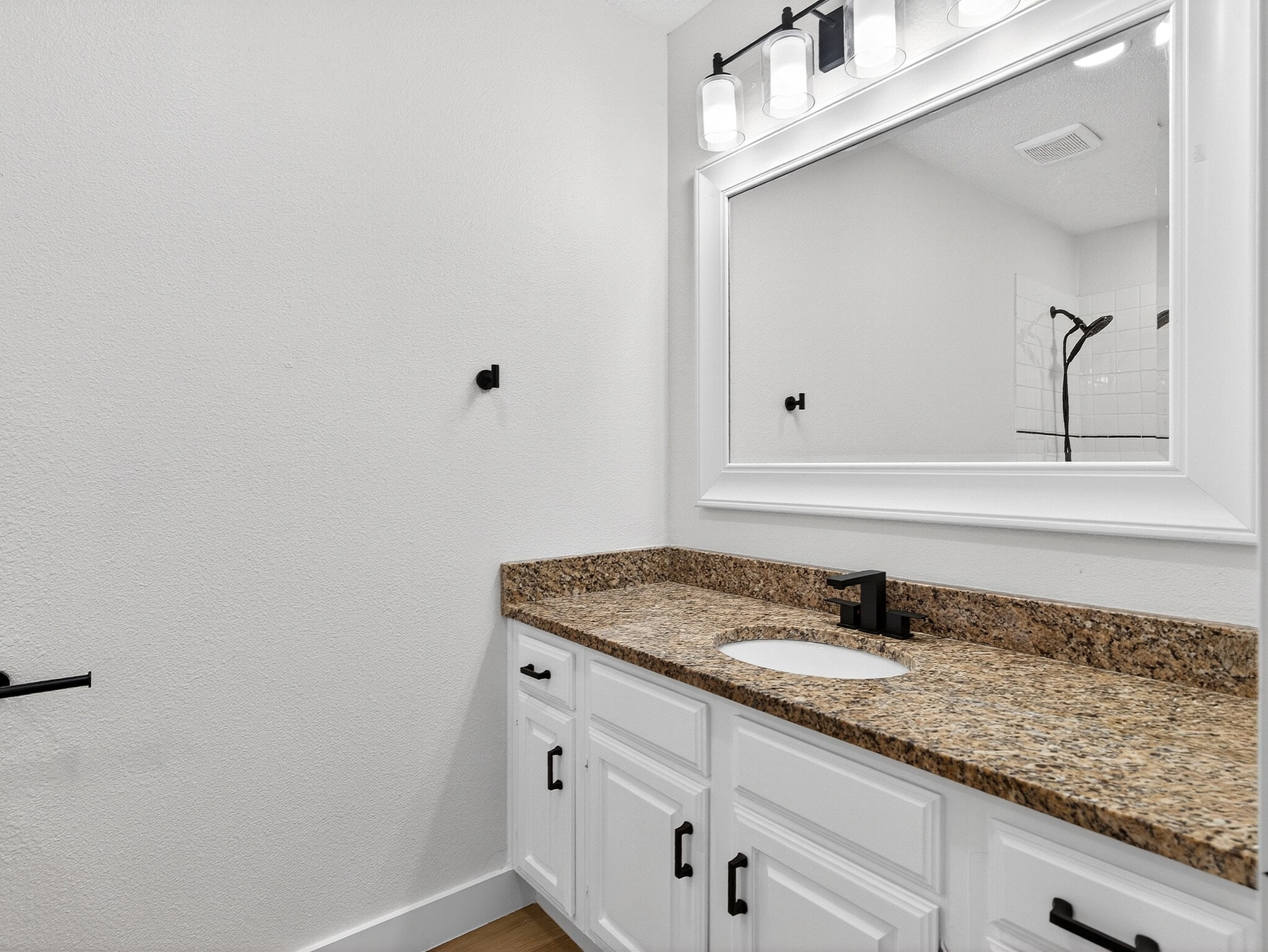 Building Photo - 3808 Glover Dr