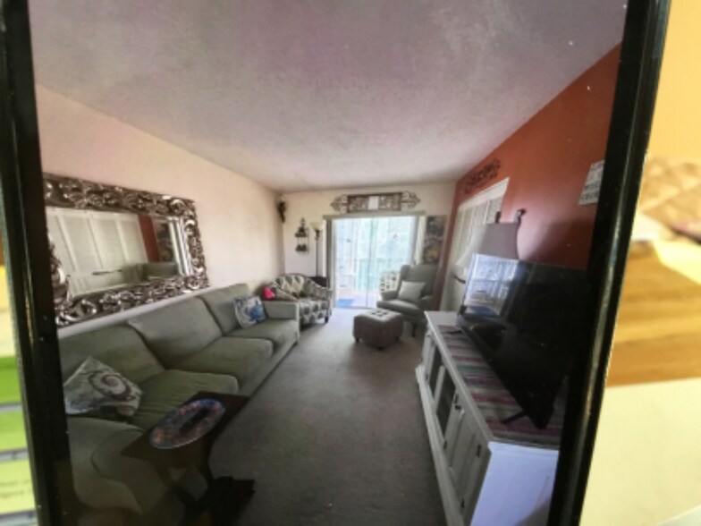 Building Photo - 4460 Ironwood Cir