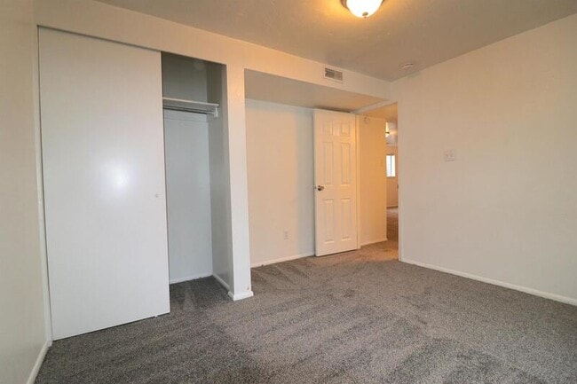 Building Photo - 5542 S 5340 W