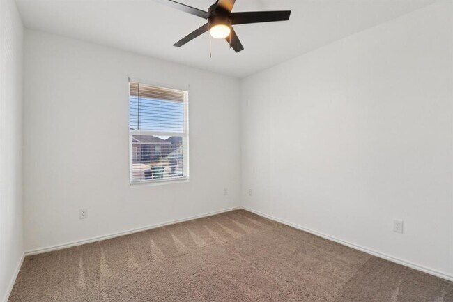 Building Photo - 9028 James Bowie