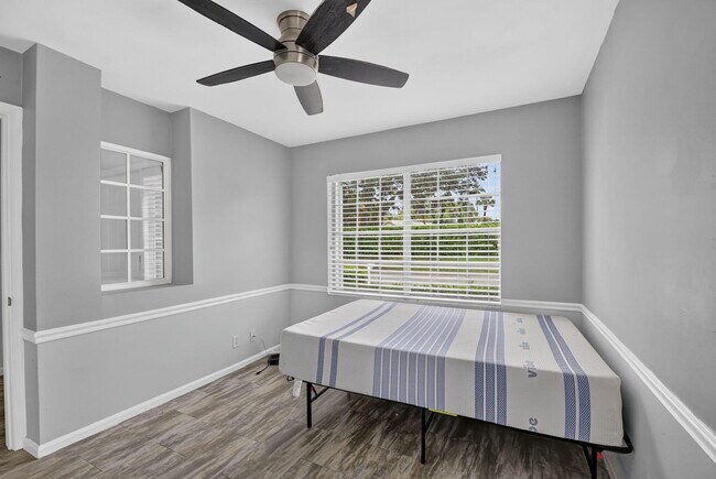 Building Photo - 208 Caribe Ct