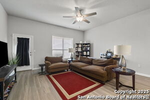 Building Photo - 5806 Larkspur Dr