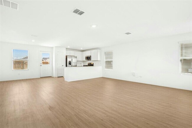 Building Photo - 190 Sambre St