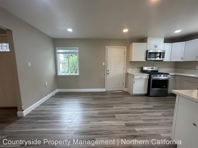 Building Photo - 3 br, 2 bath House - 2201 Eicher Ave