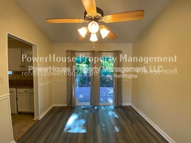 Building Photo - 10260 Piney Ridge Walk