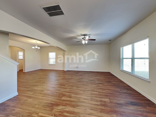 Building Photo - 147 Biscayne Terrace