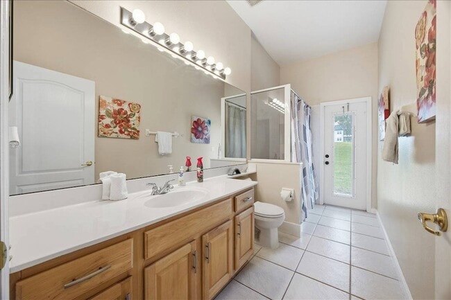 Building Photo - 722 Brighton Dr