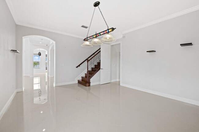 Building Photo - 9980 Edgewater Ct
