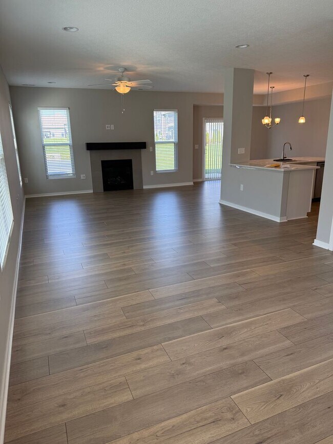 Building Photo - Stunning Westerville Condo with Loft | 2,086 Sq Ft | Garage | Move-In Ready