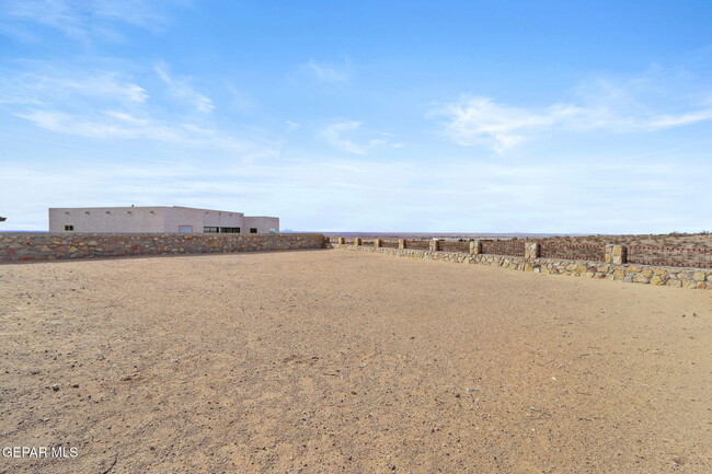 Building Photo - 7373 Cimarron Rim Dr