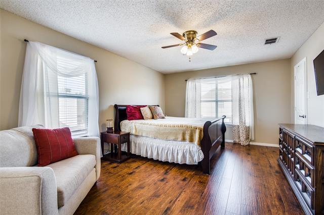 Building Photo - 5000 Evergreen Dr