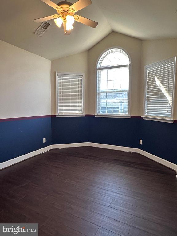 Building Photo - 13846 Greendale Dr